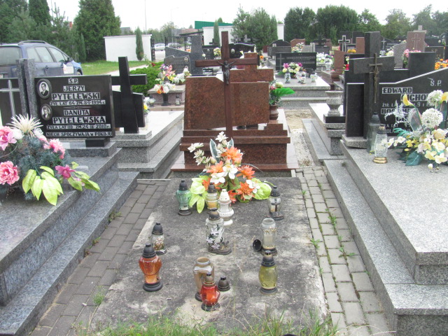  NN Kraśnik - Grobonet - Wyszukiwarka osób pochowanych